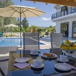 Villa Savvas *