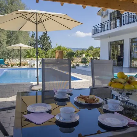 Villa Savvas *